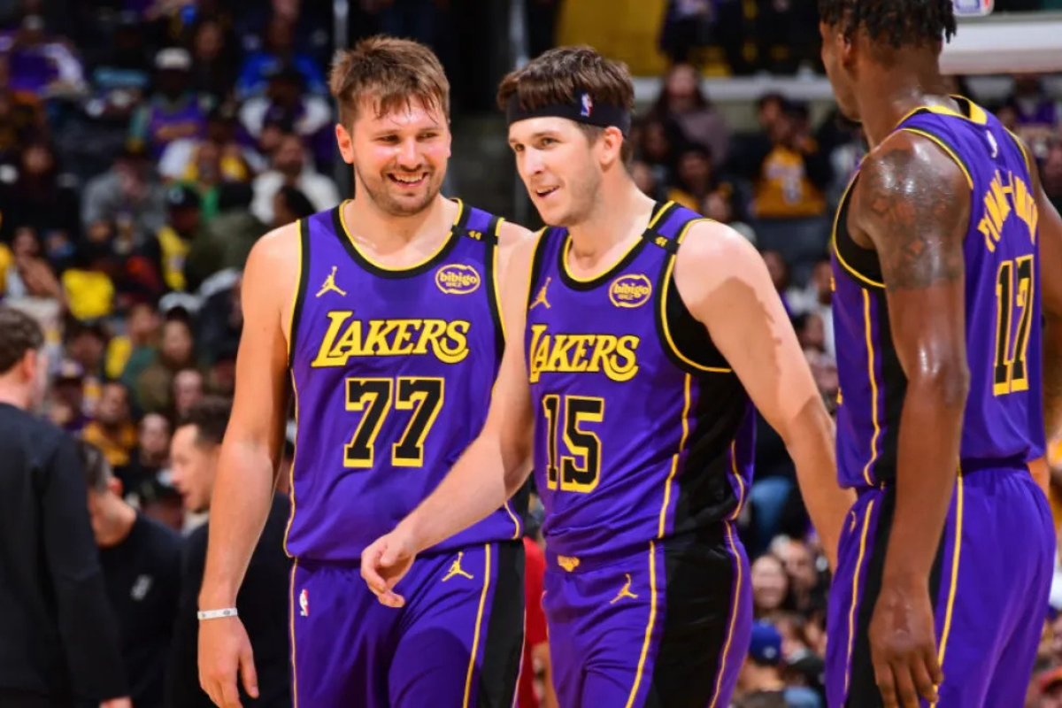 Reaves and Doncic  (2)